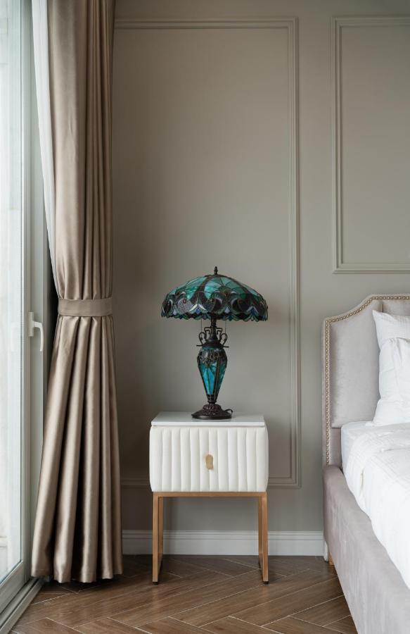 Luxe Paradise Suites Xuan Dieu Hanoi Exteriör bild