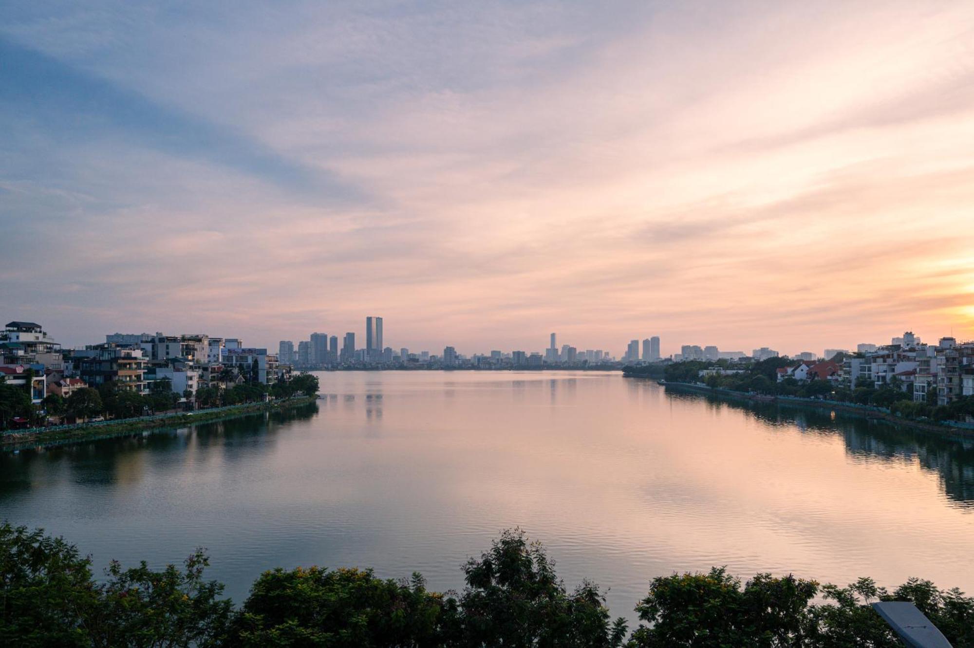 Luxe Paradise Suites Xuan Dieu Hanoi Exteriör bild