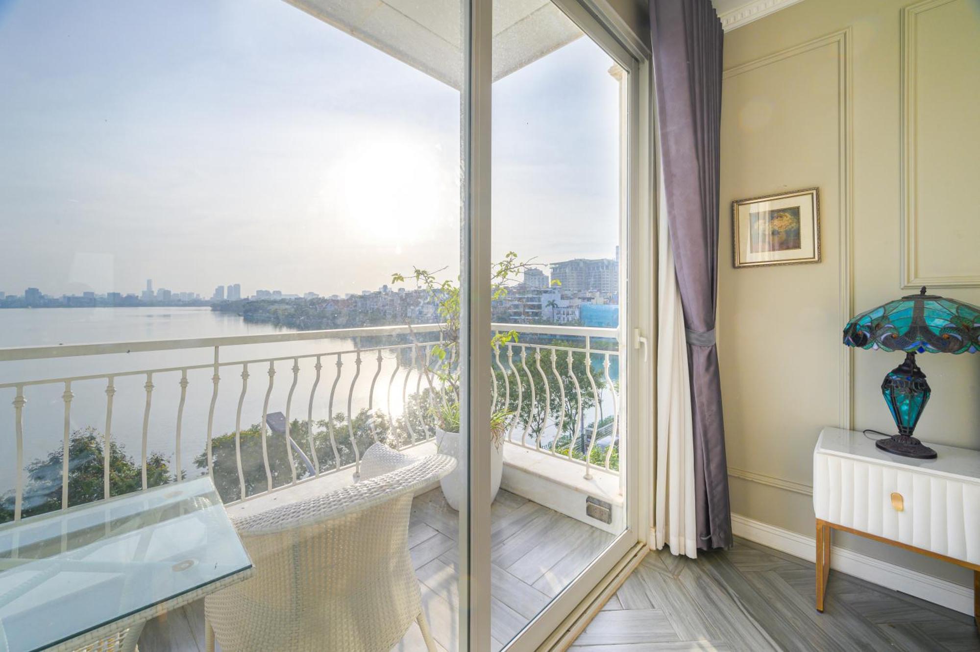 Luxe Paradise Suites Xuan Dieu Hanoi Exteriör bild